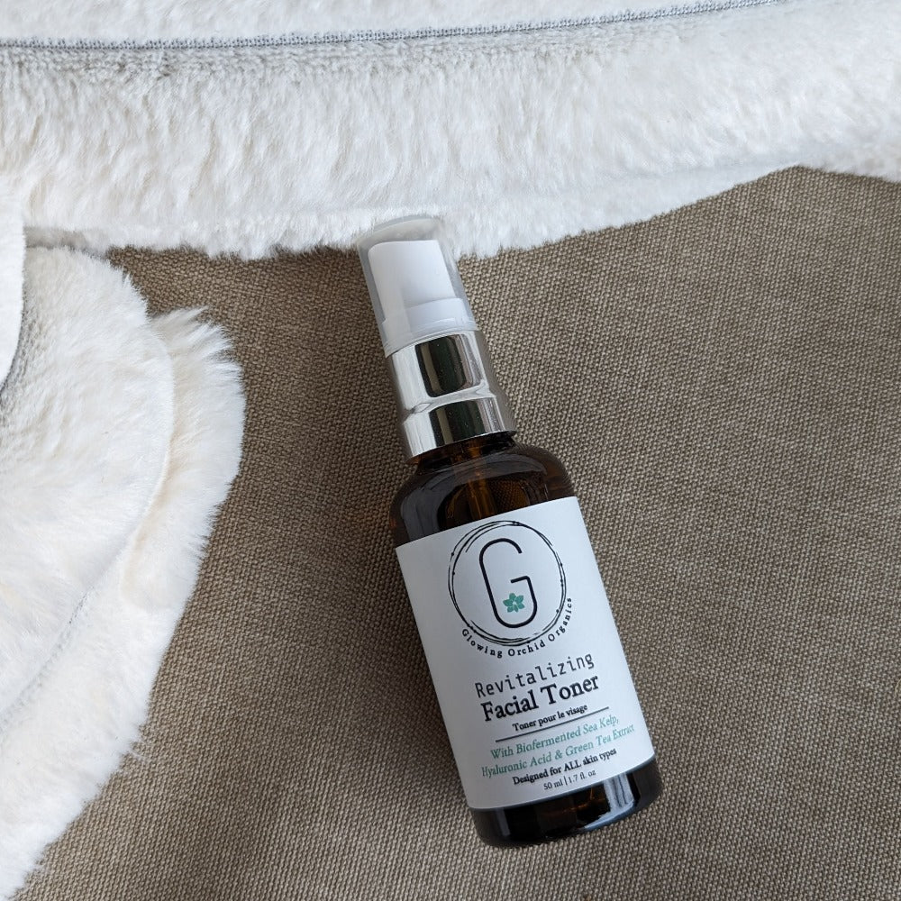 Revitalizing Facial Toner with Biofermented Sea Kelp Hyaluronic Acide & Green Tea Extract ALL Skin Types (100 ml) Front Glowing Orchid Organics